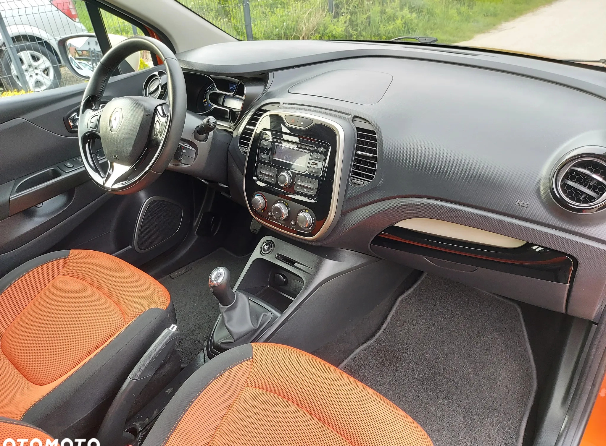 Renault Captur cena 41400 przebieg: 112000, rok produkcji 2014 z Kostrzyn małe 631